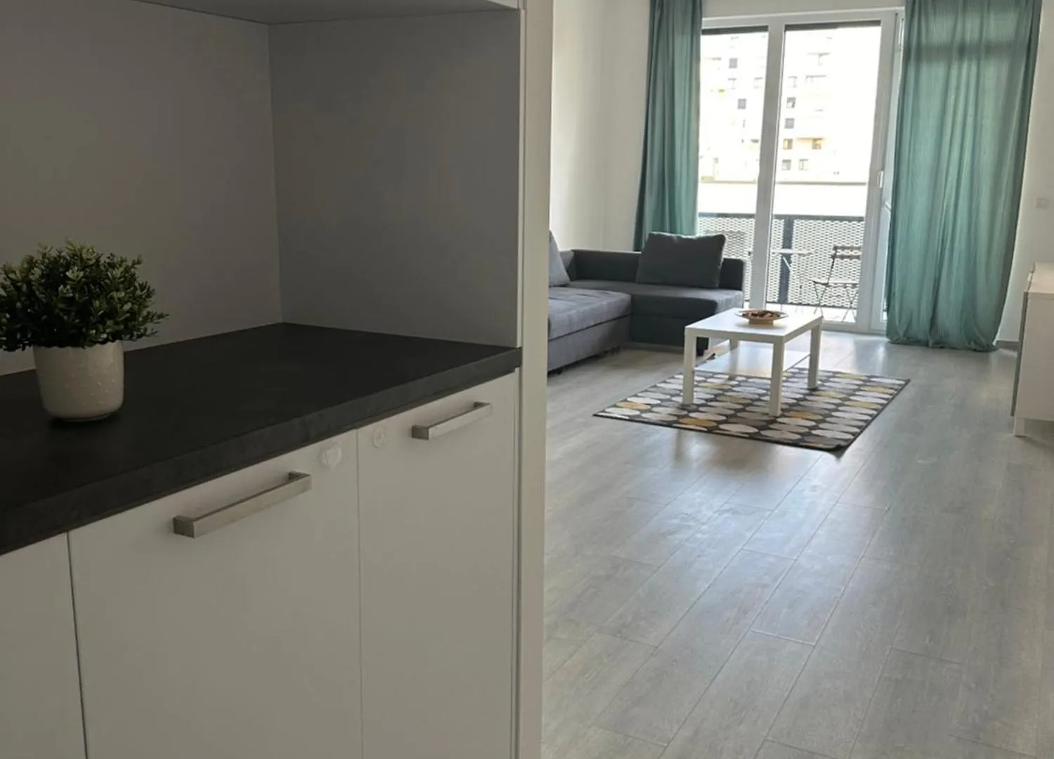 Modern Riverside Apartmen With A Balcony And Garage Budapeşte Daire